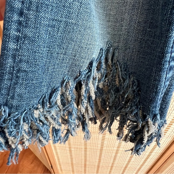 Miss Me jeans cropped fringe bottom jeans Size 31 - Picture 7 of 9